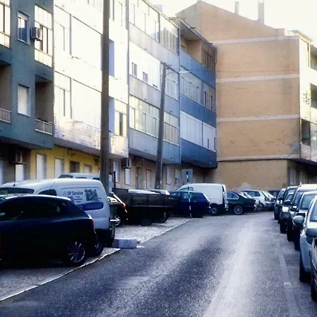 Casa De Praia E Da Cidade De Lisboa *